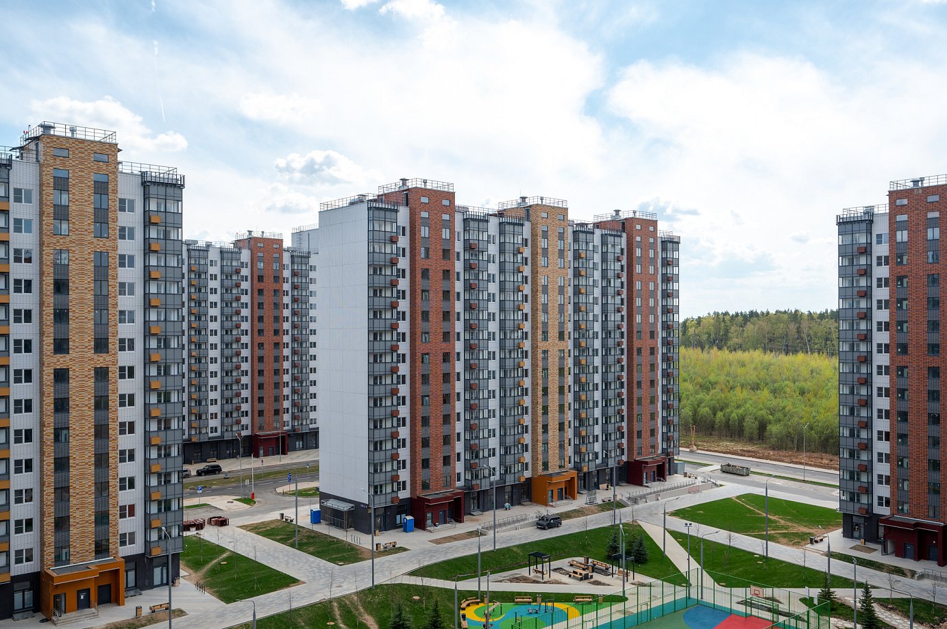 ЖК на Кварцевой ул., д. 2, 3, 4, 5